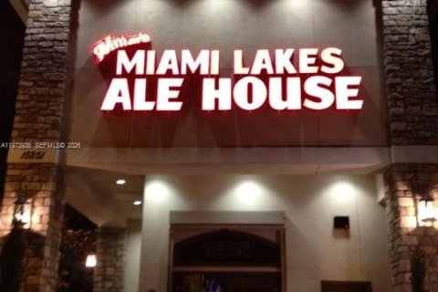 Купить виллу или дом в Майами-Лейкс, Флорида 2 спальни, 73.39м2, № 2033676 - фото 26