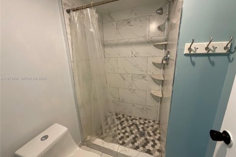 Купить виллу или дом в Майами-Лейкс, Флорида 2 спальни, 73.39м2, № 2033676 - фото 13