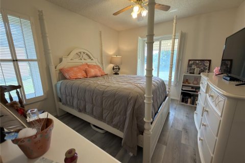 House in Palm Harbor, Florida 2 bedrooms, 127.83 sq.m. № 2393379 - photo 18