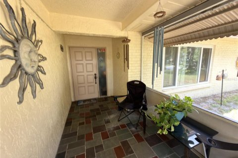 House in Palm Harbor, Florida 2 bedrooms, 127.83 sq.m. № 2393379 - photo 4
