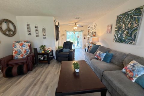 House in Palm Harbor, Florida 2 bedrooms, 127.83 sq.m. № 2393379 - photo 8