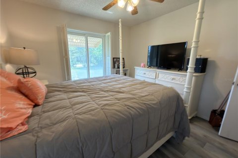 House in Palm Harbor, Florida 2 bedrooms, 127.83 sq.m. № 2393379 - photo 17