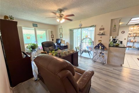 House in Palm Harbor, Florida 2 bedrooms, 127.83 sq.m. № 2393379 - photo 16