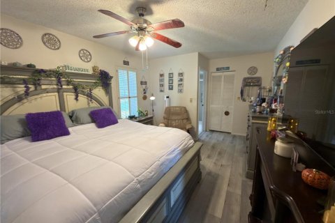 House in Palm Harbor, Florida 2 bedrooms, 127.83 sq.m. № 2393379 - photo 9