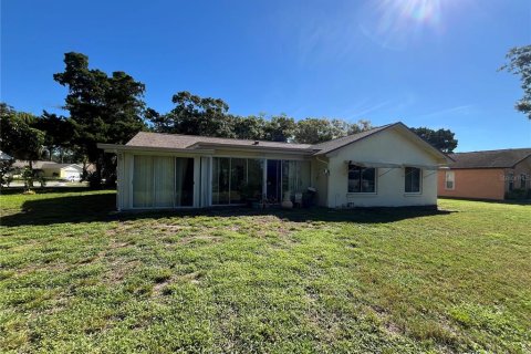 House in Palm Harbor, Florida 2 bedrooms, 127.83 sq.m. № 2393379 - photo 22