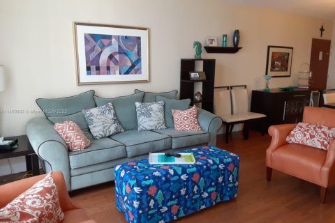 Copropriété à vendre à Hollywood, Floride: 2 chambres, 108.97 m2 № 2013178 - photo 9