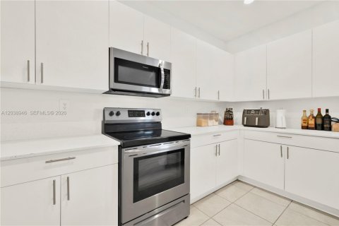 Touwnhouse à vendre à Homestead, Floride: 3 chambres, 149.76 m2 № 2260460 - photo 15