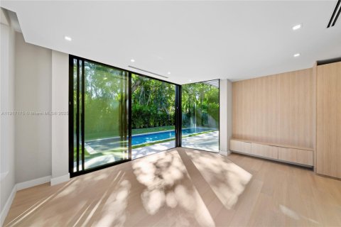 Купить виллу или дом в Бискейн-Парк, Флорида 4 спальни, № 1972907 - фото 12