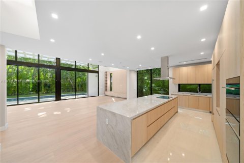 Купить виллу или дом в Бискейн-Парк, Флорида 4 спальни, № 1972907 - фото 10