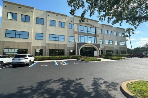 Propiedad comercial en alquiler en Ocala, Florida, 867.71 m2 № 1685121 - foto 2