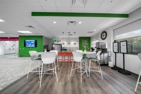 Propiedad comercial en alquiler en Ocala, Florida, 867.71 m2 № 1685121 - foto 9