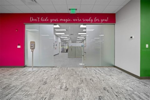 Propiedad comercial en alquiler en Ocala, Florida, 867.71 m2 № 1685121 - foto 13