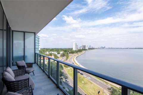 Condominio en venta en Tampa, Florida, 3 dormitorios, 273.13 m2 № 2097156 - foto 30