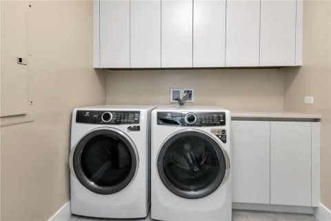 Condominio en venta en Tampa, Florida, 3 dormitorios, 273.13 m2 № 2097156 - foto 28