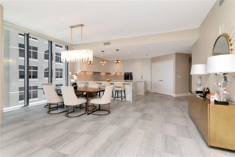 Condominio en venta en Tampa, Florida, 3 dormitorios, 273.13 m2 № 2097156 - foto 15