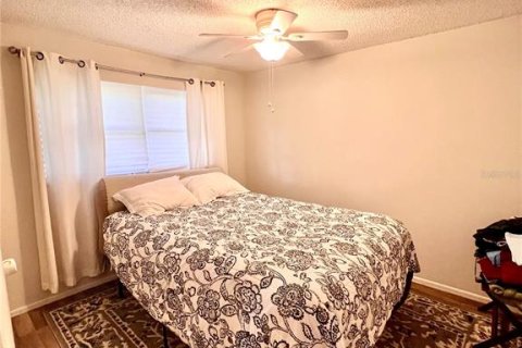 Condo in New Port Richey, Florida, 2 bedrooms  № 1771620 - photo 16