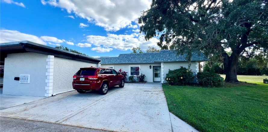 Condo in New Port Richey, Florida, 2 bedrooms  № 1771620