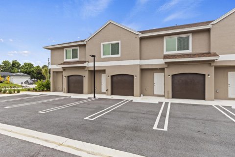Touwnhouse à Port St. Lucie, Floride 2 chambres, 102.19 m2 № 2343849