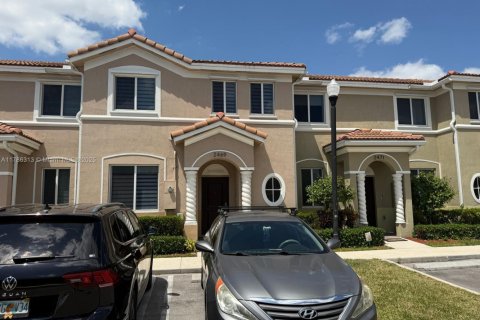 Touwnhouse à vendre à Homestead, Floride: 4 chambres, 127.65 m2 № 1958802 - photo 2