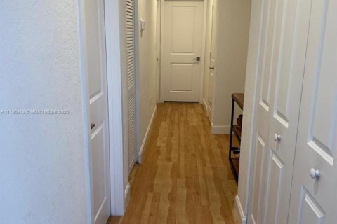 Touwnhouse à vendre à Homestead, Floride: 4 chambres, 127.65 m2 № 1958802 - photo 17