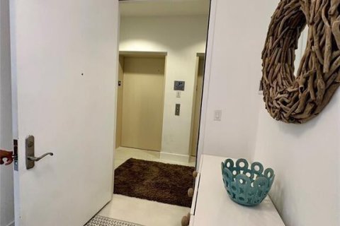 Condominio en alquiler en Sunny Isles Beach, Florida, 3 dormitorios, 183.39 m2 № 1097598 - foto 1