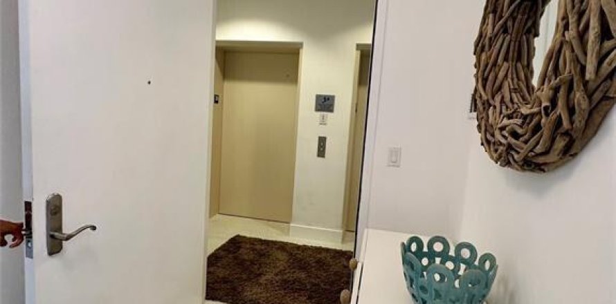 Condo à Sunny Isles Beach, Floride, 3 chambres № 1097598