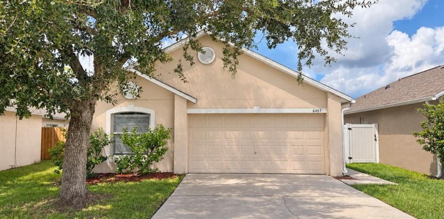 Casa en Wesley Chapel, Florida 3 dormitorios, 120.03 m2 № 2386538