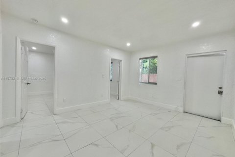 Appartement à louer à Miami, Floride: 2 chambres, 69.68 m2 № 2033261 - photo 11