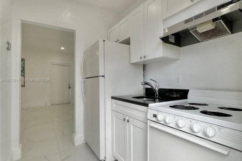 Appartement à louer à Miami, Floride: 2 chambres, 69.68 m2 № 2033261 - photo 8