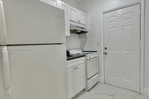 Appartement à louer à Miami, Floride: 2 chambres, 69.68 m2 № 2033261 - photo 9