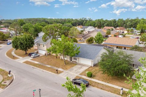 House in Orlando, Florida 4 bedrooms, 189.43 sq.m. № 1918046 - photo 22