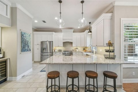 Villa ou maison à vendre à Tampa, Floride: 5 chambres, 289.39 m2 № 1769142 - photo 4