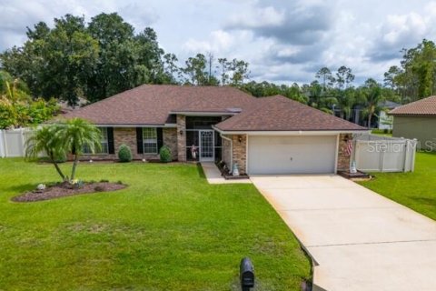 Casa en venta en Palm Coast, Florida, 3 dormitorios, 162.49 m2 № 1823353 - foto 1