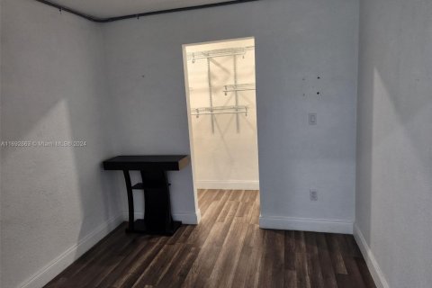 Immobilier commercial à louer à Cutler Bay, Floride: 1 chambre, 46.45 m2 № 1946762 - photo 5
