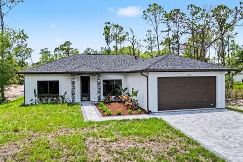 House in Port Charlotte, Florida 3 bedrooms, 138.61 sq.m. № 2151603 - photo 6