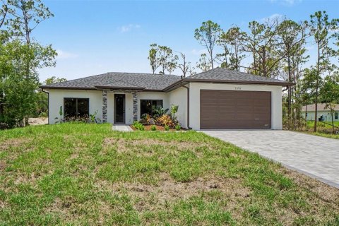 House in Port Charlotte, Florida 3 bedrooms, 138.61 sq.m. № 2151603 - photo 5