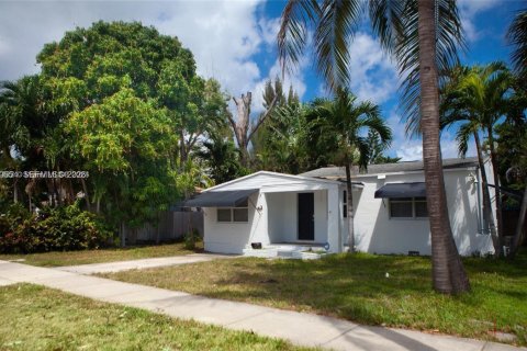 Casa en alquiler en Hollywood, Florida, 3 dormitorios, 111.11 m2 № 2028503 - foto 14