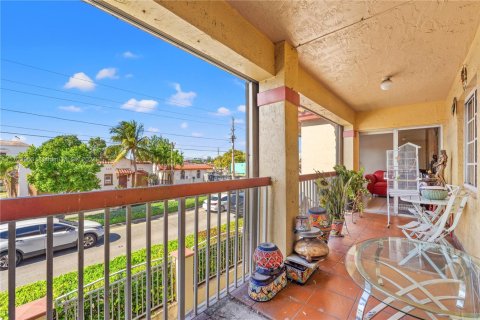 Copropriété à vendre à Miami, Floride: 2 chambres, 92.9 m2 № 1729520 - photo 17