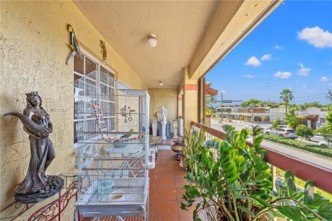 Copropriété à vendre à Miami, Floride: 2 chambres, 92.9 m2 № 1729520 - photo 16