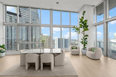 Condominio en venta en Miami, Florida, 3 dormitorios, 169.55 m2 № 2247397 - foto 24