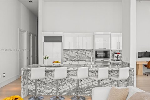 Condominio en venta en Miami, Florida, 3 dormitorios, 169.55 m2 № 2247397 - foto 18