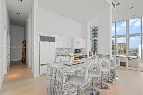 Condominio en venta en Miami, Florida, 3 dormitorios, 169.55 m2 № 2247397 - foto 17