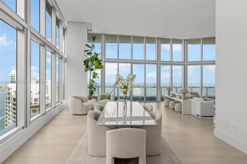 Condominio en venta en Miami, Florida, 3 dormitorios, 169.55 m2 № 2247397 - foto 29