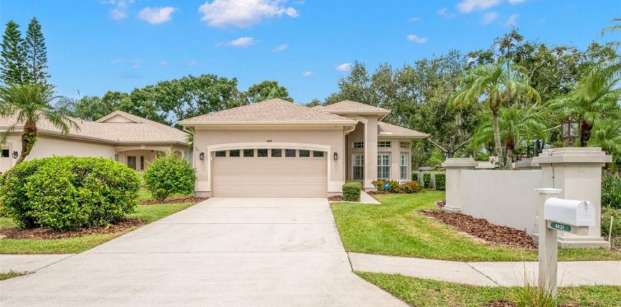 House in Oldsmar, Florida 3 bedrooms, 178.56 sq.m. № 1899978