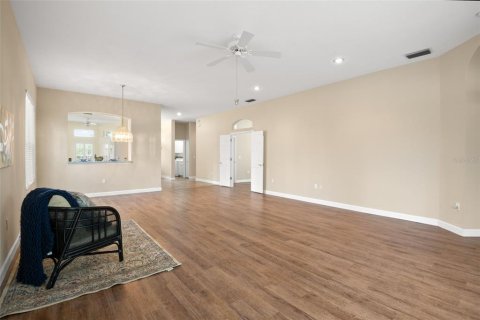 House in Oldsmar, Florida 3 bedrooms, 178.56 sq.m. № 1899978 - photo 11