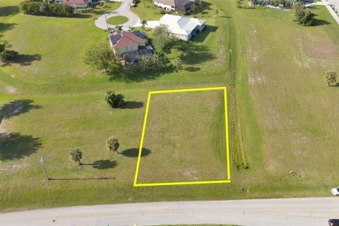 Terreno en venta en Punta Gorda, Florida № 1620361 - foto 2