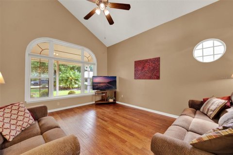 House in Winter Park, Florida 4 bedrooms, 209.12 sq.m. № 1819350 - photo 8