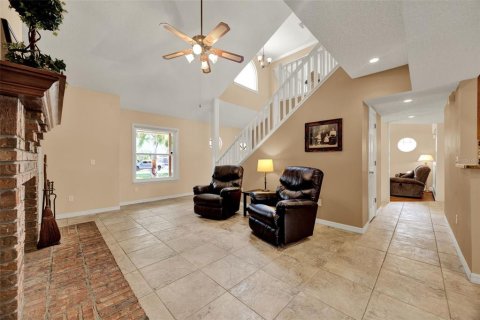House in Winter Park, Florida 4 bedrooms, 209.12 sq.m. № 1819350 - photo 19