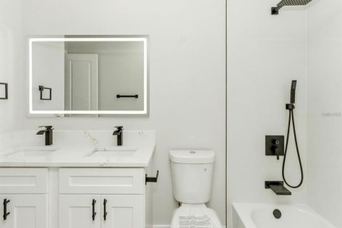 Villa ou maison à vendre à Orlando, Floride: 2 chambres, 124.49 m2 № 2120560 - photo 19