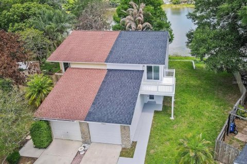 Villa ou maison à vendre à Orlando, Floride: 2 chambres, 124.49 m2 № 2120560 - photo 2